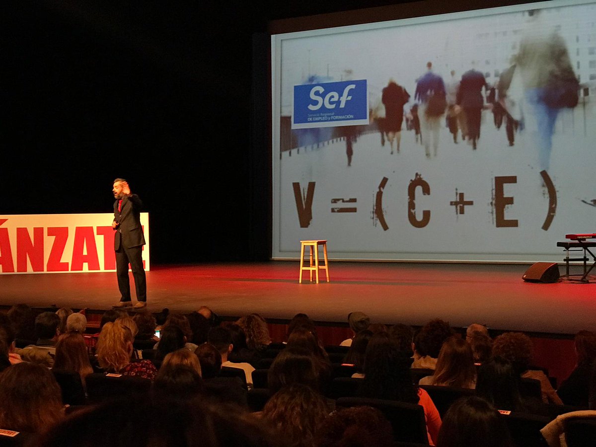 JuventudSJavier's tweet photo. Esta mañana hemos asistido a la I Jornada conseguidora de sueños para la activación al empleo. Ha sido un placer escuchar a todos los ponentes, en especial a @kevinmancojo #locuraporvivir #Lánzate #sefcarm https://t.co/45pY3SSz60