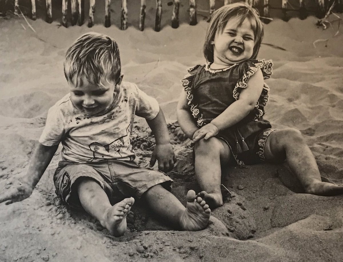 ESRC's tweet photo. And our overall winner is *drumroll*, Annwen Butler - Chattell with ‘Sandy Grins’! #ESRCBetterLives #ESRCPhoto https://t.co/tKSxK5suY3