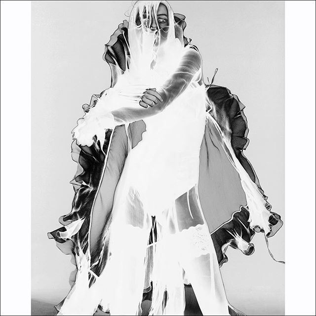 markalesky's tweet photo. #redo #reedit #remixed from my @citizenkmagazine story #90s #outtake styling by @laurentdombrowicz #negativeimage #womansfashion #editorial #fashion #photography #citizenkmagazine #fashionstory #5x4 #largeformat https://t.co/hWe91TPQvB https://t.co/lJyLABwu3x