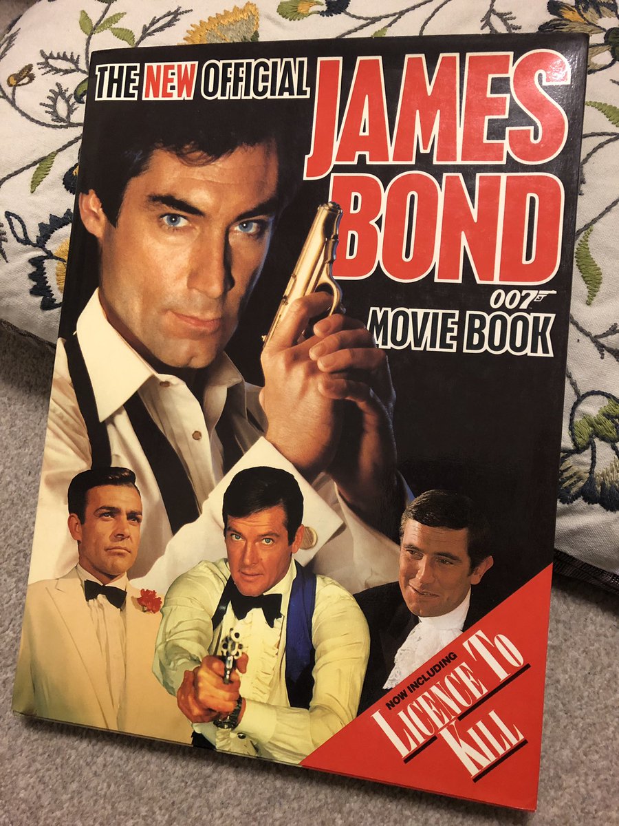 Bond Fan 007 tweet media