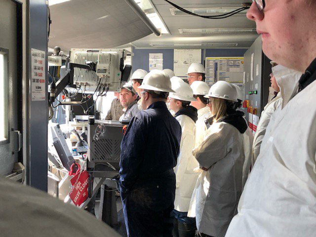 SandyDoudna's tweet photo. What a great day for a Gulfport Rig Tour! Big thanks to Petroleum Engineer Matt Potter for leading students from various districts to see the how we get gas and oil out of the ground! #uticashale #manyjobs #excitingtimes https://t.co/DyPcohVOb6