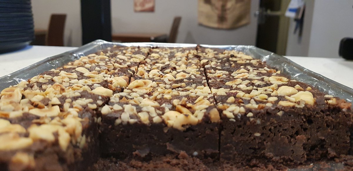OSLARCOFFEE's tweet photo. #new... #glutenfree &amp; #Vegan Praline Chocolate Brownies now available @OSLARCOFFEE 😍🤗🍰 #woky #eatcake #localtrader #independent #propercoffee https://t.co/JvzSgUwpZd