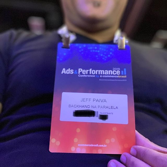 jeffpaiva's tweet photo. Bora conferir, representando o #podcast @bhnaparalela, a edição 2019 da #AdsPerformance da @ecommerce_br: A comadre @passa vai palestrar daqui a pouco! https://t.co/VoLRQFZONS https://t.co/BdUz0IYbp1