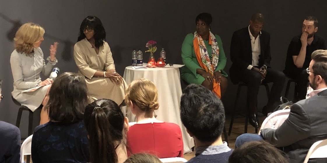 PwC_UK's tweet photo. An insightful discussion about #race #diversity tonight at @oldvictheatre. Thanks to our panel @sarahjchurchman @HeatherM_OBE @brendaemmanus @tdwright1 @Vanguard_UKAdv Gavin Lewis and @andy_woodfield. And now, to watch a production of #TheAmericanClock https://t.co/2WPx9gBMjQ