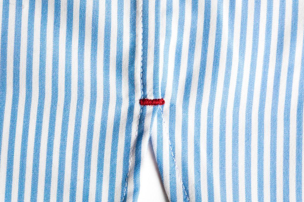 The red bar tack is the #signature detail on our shirts. It's a stitch that reinforces a seam towards the hem of a shirt. Another little detail that we invest in. So that what you wear is designed to perform, and built to last.

#foreverfashion #madeformovement #designdetails