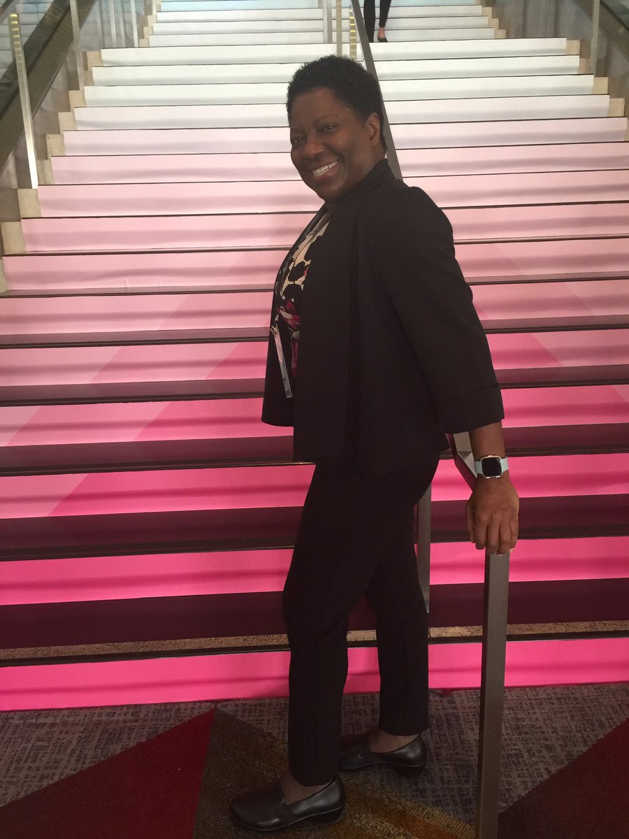 Delores James tweet media