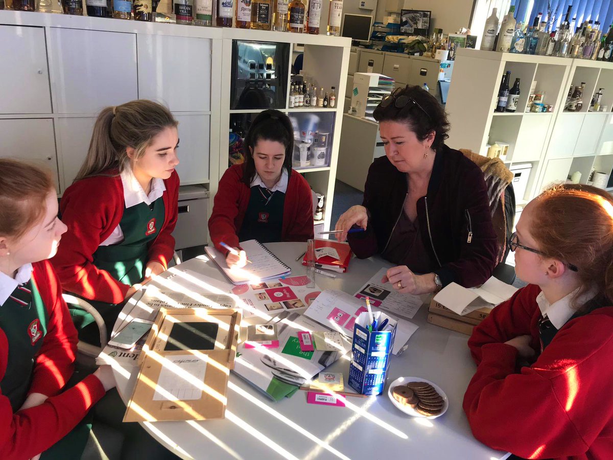 plugpics's tweet photo. Exciting Meeting today ! Great things to come ππ#buisnessideas #Businessmeeting #Newdesigns #Packaging #environmentallyfriendly #plugpics #countdowntothefinal @NenaghGuardian @TheNationalist @StudentEntProg https://t.co/hFar6WUXr7