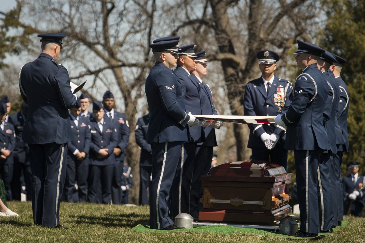 usairforce's tweet photo. #MedalofHonor recipient #USAF Col. (Ret.) Joe M. Jackson was interred @ArlingtonNatl today. Known as an #AirForce Hero of the #VietnamWar, Jackson was awarded the prestigious medal on Jan. 16, 1969 for his selfless, heroic actions in combat. https://t.co/HQK3TAP4ls