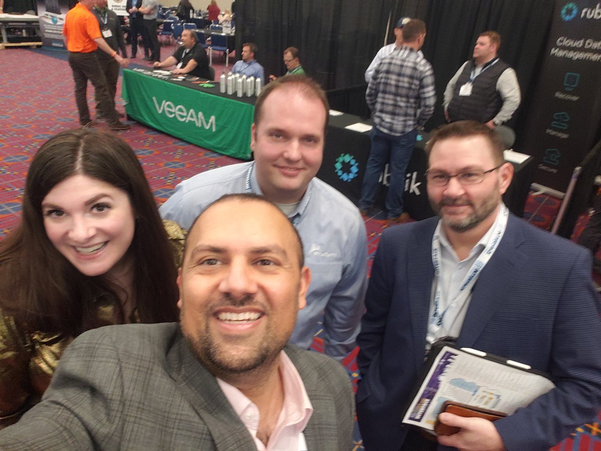 sabywaraich's tweet image. #selfiesaby continues #INTERFACEtour @F2FEventsInc #InterfacePDX @StructuredInc @gizzellew
#technology #cloud