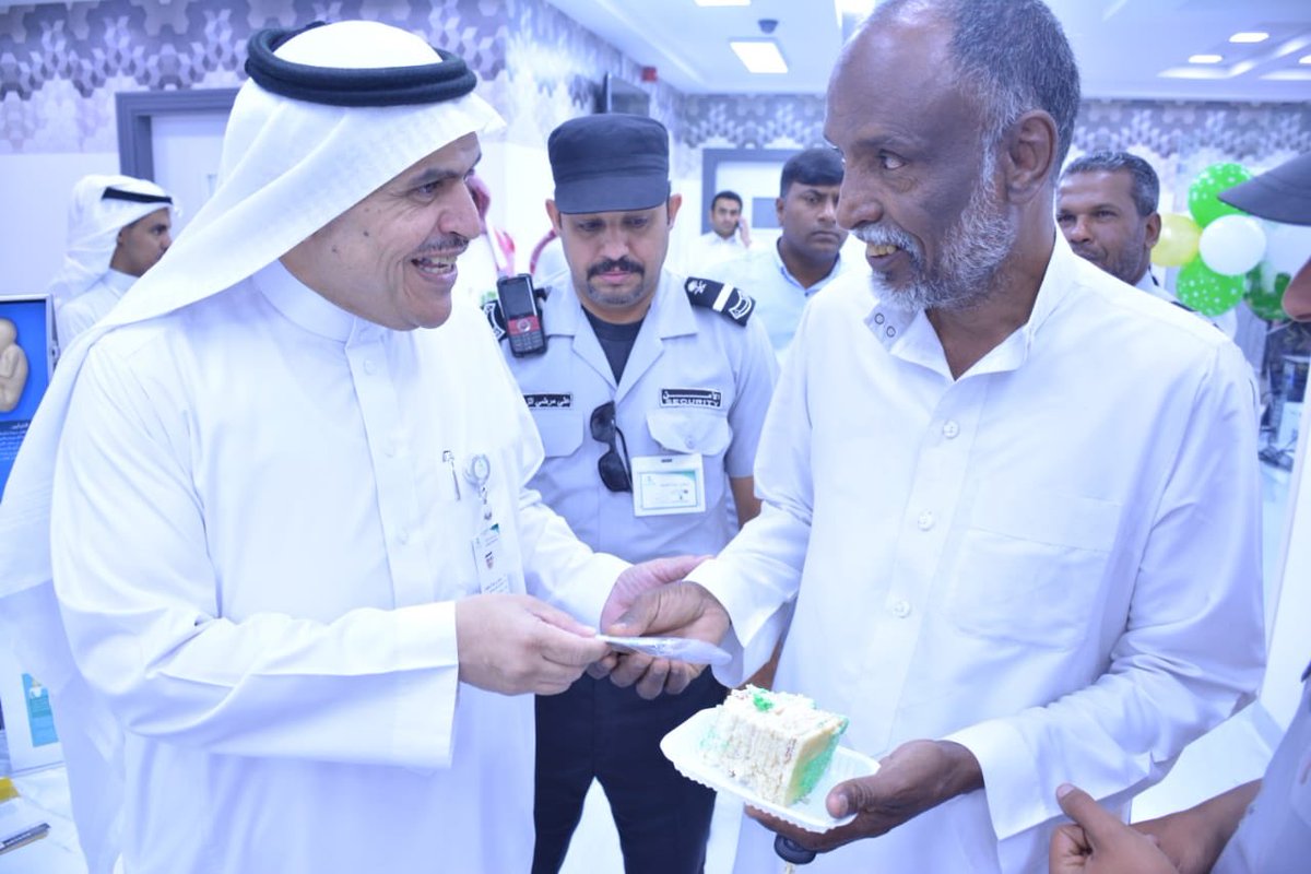 Jeddahhealth's tweet photo. افتتاح عيادة مكافحة التدخين في #مستشفى_الملك_عبدالعزيز بجدة وتعمل  العياده يومي الثلاثاء والخميس من كل اسبوع 
من الساعه الواحدة ظهرا وحتى الساعة الرابعه عصرا https://t.co/JKJvvg98SX