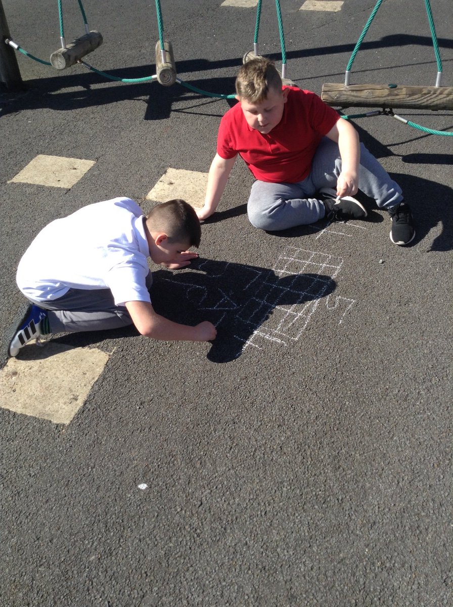 DosbarthArianC's tweet photo. Calculating the area and perimeter outdoors @CwmclydachPri #cwmcapable https://t.co/8jFCuuUOOa