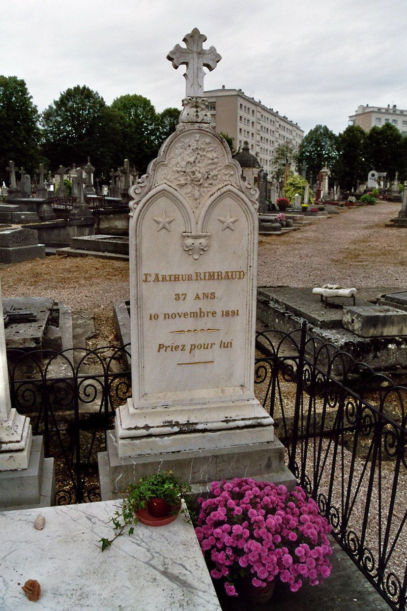 WriterGrave's tweet photo. Arthur Rimbaud's grave in Charleville-Mezières cemetery, Charleville-Mézières, France https://t.co/oSjrwlk1G0