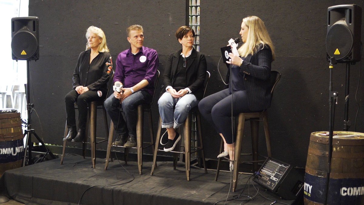 rachelwilkinsb's tweet photo. It was a great pleasure to chair a panel on the business of art this weekend at @conceptionartshow in Dallas. Growing this business continues to be an absolute joy. #conceptionartshow #WomeninBusiness https://t.co/5Zn7CCHrAz