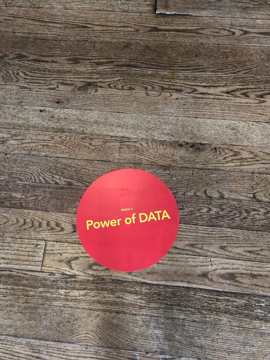 Förberedelser pågår för fullt inför morgondagens fullsatta #guldnyckeln2019. NYHET i år är våra fördjupningar inom #data #tech #marketing <a href="/SwedishDMA/">SwedishDMA</a>