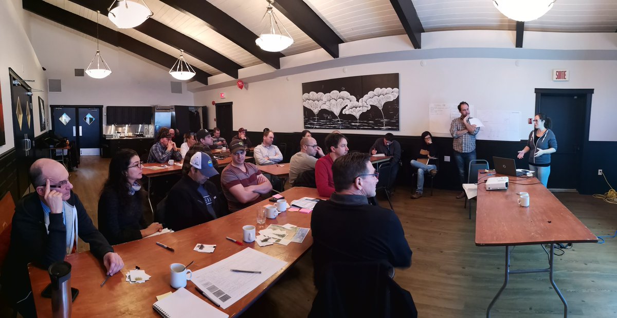 PELICLDJDN's tweet photo. Le PELI assiste à la réunion de L'Acadie Lab, le 1er #livinglab en #agriculture au Québec et une initiative de #Rang3. Les producteurs travaillent aujourd'hui sur les bandes riveraines. @Coupdoeil_info @laterreca @LeBulletin_com @LVA_quotidien @lasemaineverte https://t.co/bfdEhJ9YKw