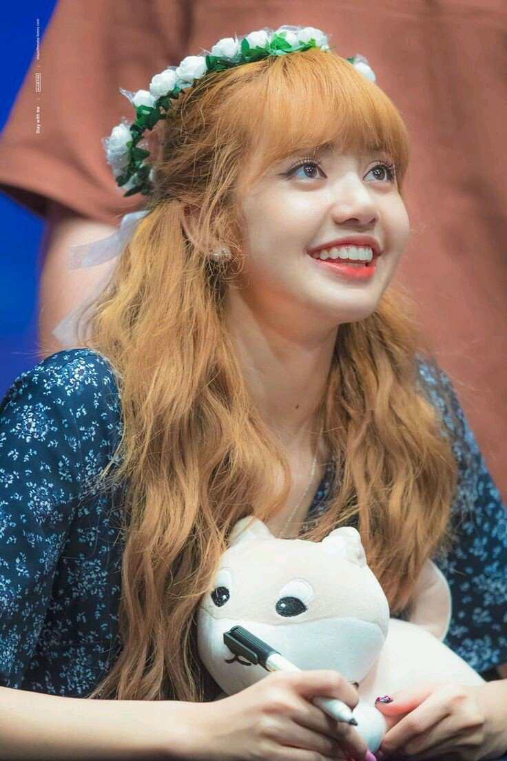 ayatisiti42's tweet photo. Happy Birthday my bias , whatever happens i will always support you 😚😙😘💜💛🐣🙉🎂🎉🎆 #AceLalisaDay https://t.co/L4AsnrDaEe