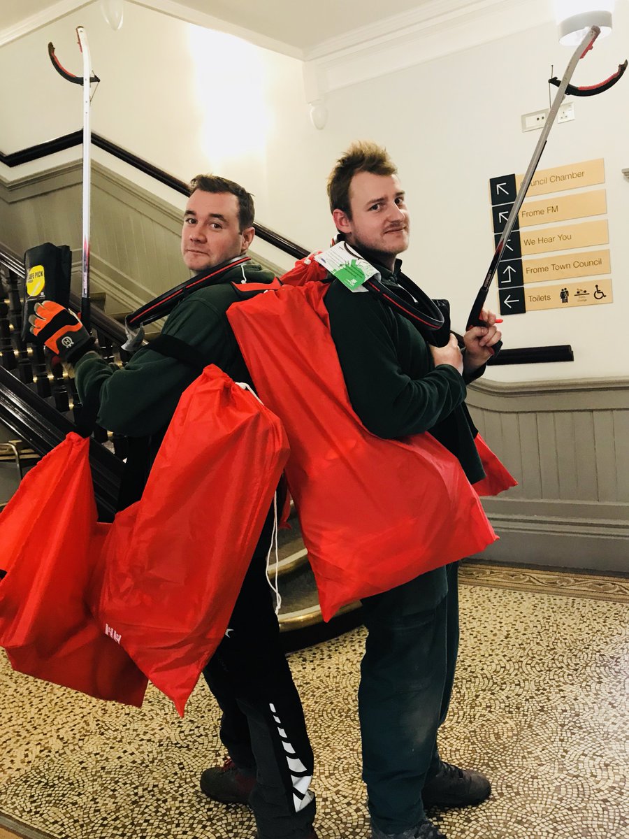 FromeCouncil's tweet photo. Join Frome's Litter Warriors for their next pick this Thursday at 2pm meeting at the Town Hall. Read more here: https://t.co/8PnSs7dBb3 #frome #fromelitterwarriors #keepfromeclean https://t.co/H3tMCKBBc9