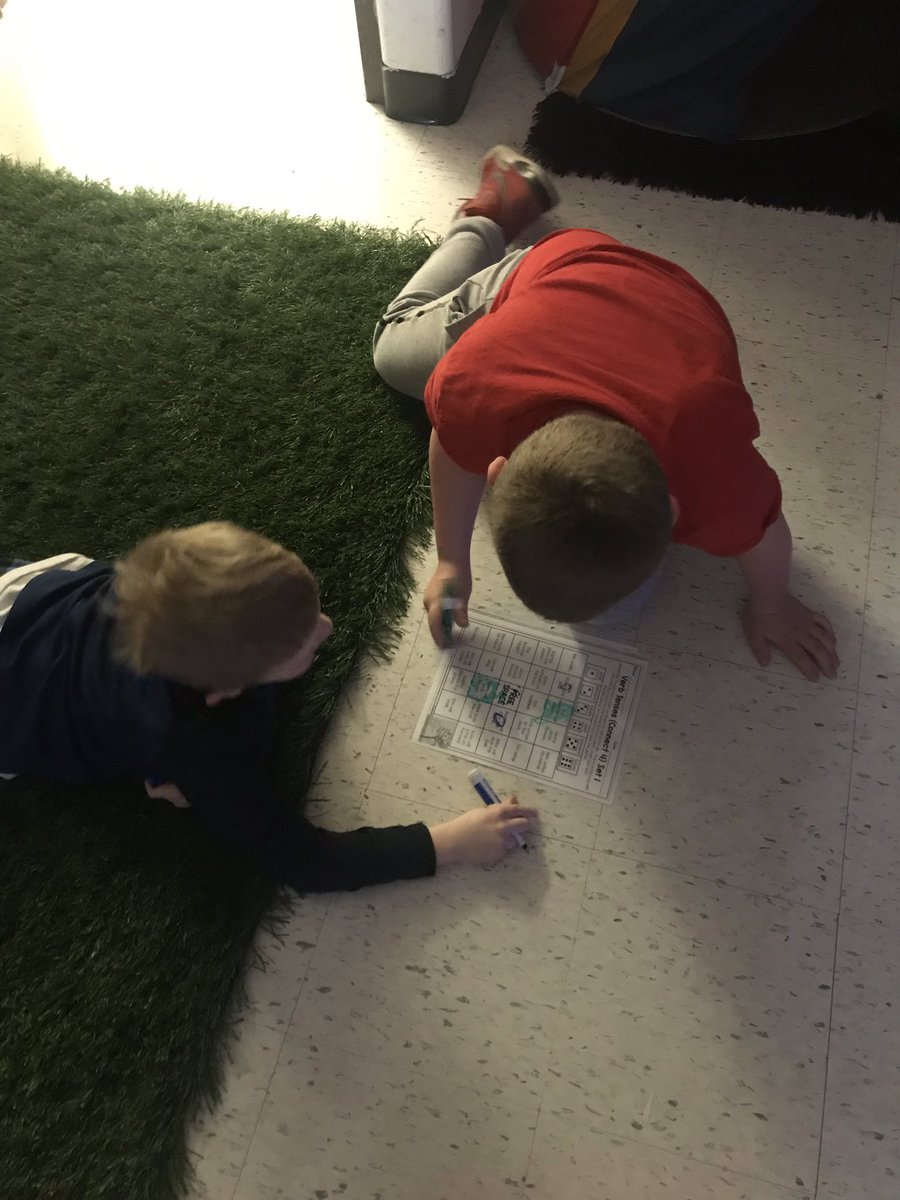 alsbach_hannah's tweet photo. We had a great time playing Verb Tense Connect Four today! #secondgradesecretgarden @BryantBobcats1 #weR2ndgrade https://t.co/yNBBmuIOzA