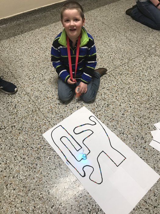 WMSGlendive's tweet photo. Some of our MS students took some time to teach our pre-K students about using ozobots (robotics) last week. Everyone had a great time! GO DEMONS!!!
#WMSDEMONS
#GPSCommunity https://t.co/xPrvd2qGVB