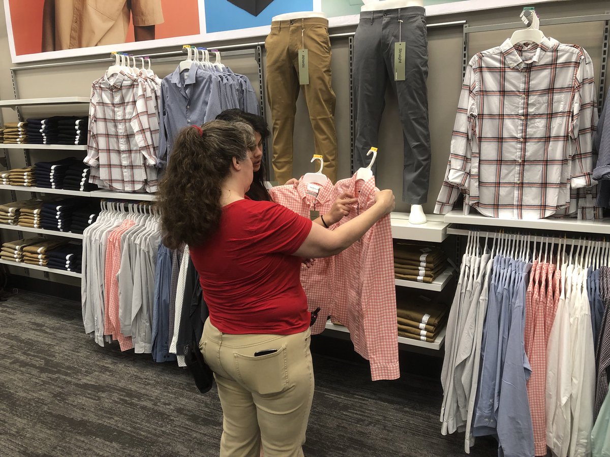 Our VM training our men’s expert Georgette on Goodfellow shirt fits and the Chino wall standards #LevelingUp #DBO @tracyacurry1  <a href="/Eustolio/">Eustolio Calderon</a> <a href="/salamlazkani/">salamlazkani</a>