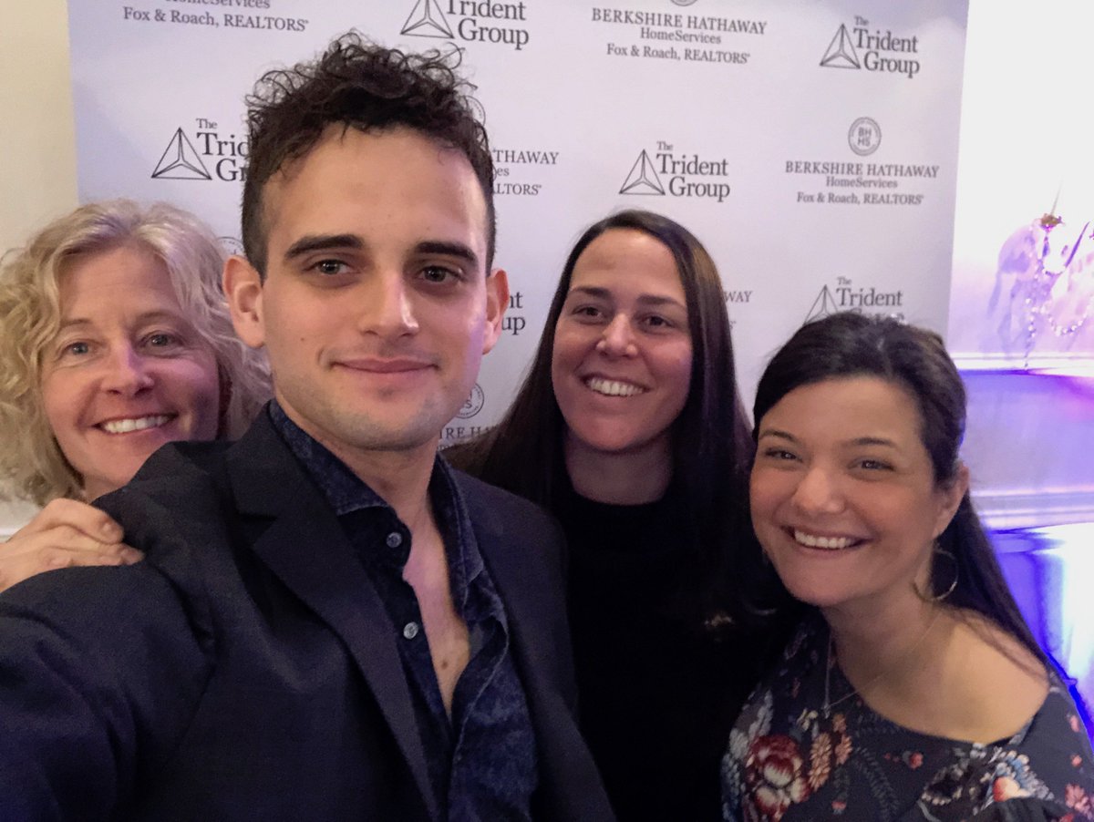 MontcoPads's tweet photo. Congrats to @MontcoREsource &amp; team for a great 2018. Won Top 1% of BHHS network nationwide! Can't wait to see what's in store for us in 2019! https://t.co/q12bM1Ocfv