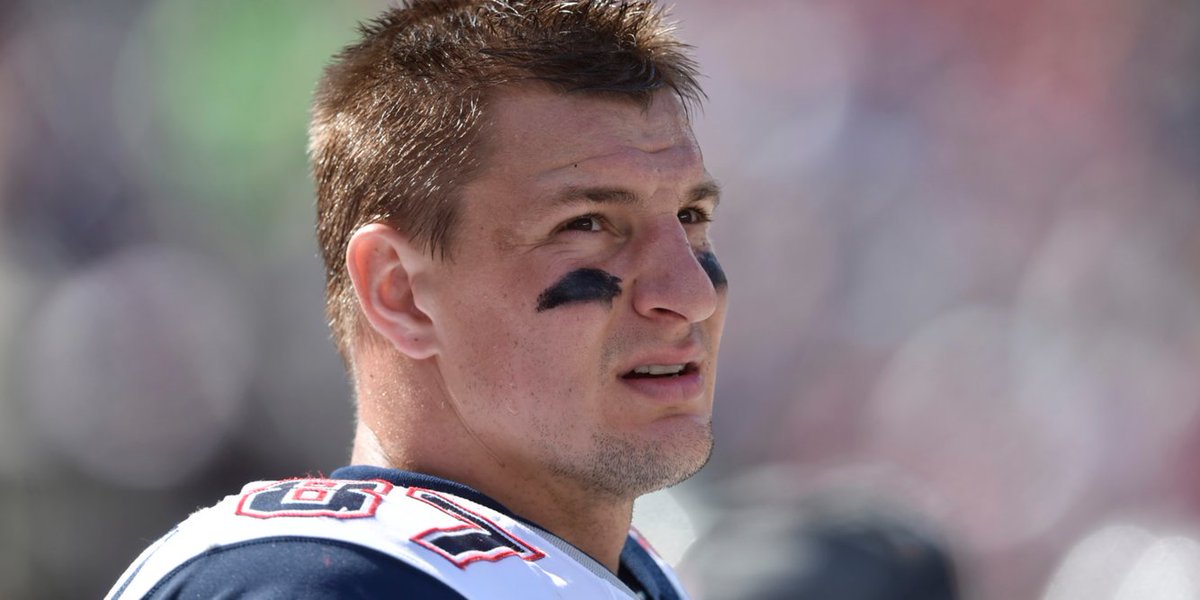 USFSC's tweet photo. Rob Gronkowski is retiring from the NFL at 29 years old after 9 seasons--Will you be ready to retire when the time comes? #USFSC #NFL #Gronk #Retirement https://t.co/HkGdelHQQ2 https://t.co/vSccI7I8ce