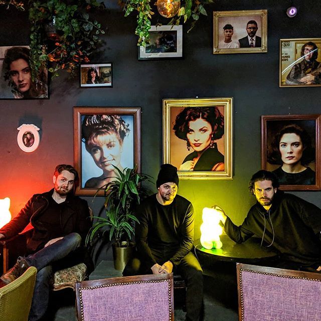 identikitband's tweet photo. Super stoked to play in the same room as Laura Palmer and the Log Lady tonight!! #twinpeaks #eurodough2019 #warsaw #liveelectronica #triphop https://t.co/V6EuHZwMMF https://t.co/ThNNAQui9w