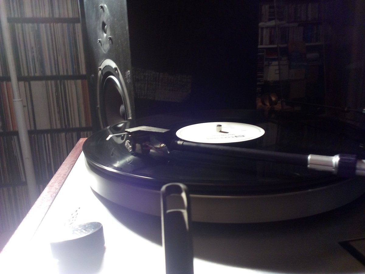 CLIKNOlabel's tweet photo. testpress for third CLIKNO vinyl arrived and it sounds great. Thanks to Kitaro of #schnittstelle #clikno #vinyl #vinylonly #limited #testpress #berlinerlabel
#berlinmusic #berlinmusician https://t.co/0om1jVAG9u