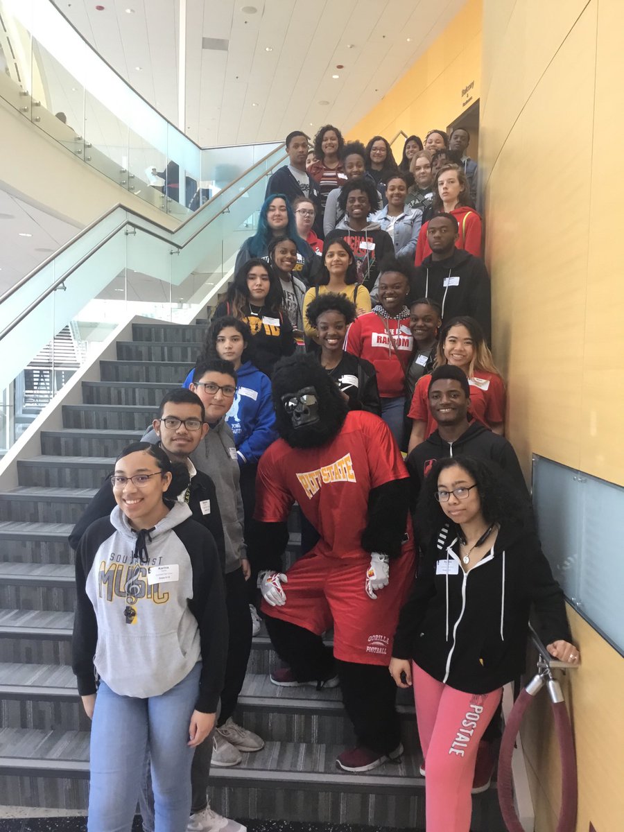 SEbuffCCC's tweet photo. Enjoying a fun day ⁦@pittstate⁩ for #rumbleinthejungle with some amazing students from ⁦@WichitaSEHS⁩ 
#EventBuff https://t.co/g4f1JA3NXk