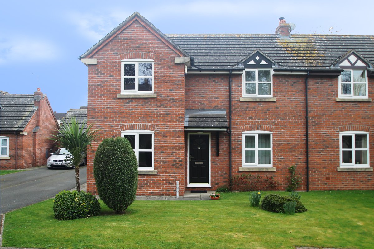 Beautiful Presented, 2 Bed, Semi-Detached House in Orchard Grove, Farndon.

•Semi Detached
•Two Double Bedrooms
•En-Suite Master Bedroom
•Cul De Sac Location
•Lovely Gardens
•Under Floor Heating
•UPVC Double Glazing

Interested in viewing? Call 01244 403 900!