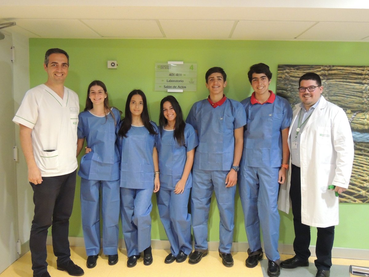 Atlantic_School's tweet photo. Los alumnos de 4ESO de @Atlantic_School, que tienen previsto estudiar medicina, han tenido hoy la suerte de pasar la mañana en @HHSanRoque para conocer cómo es el día a día de un Hospital. Pasaron por distintos servicios y tomaron buena nota. Gracias @HHSanRoque #atlanticweek https://t.co/JkxxocJYf6