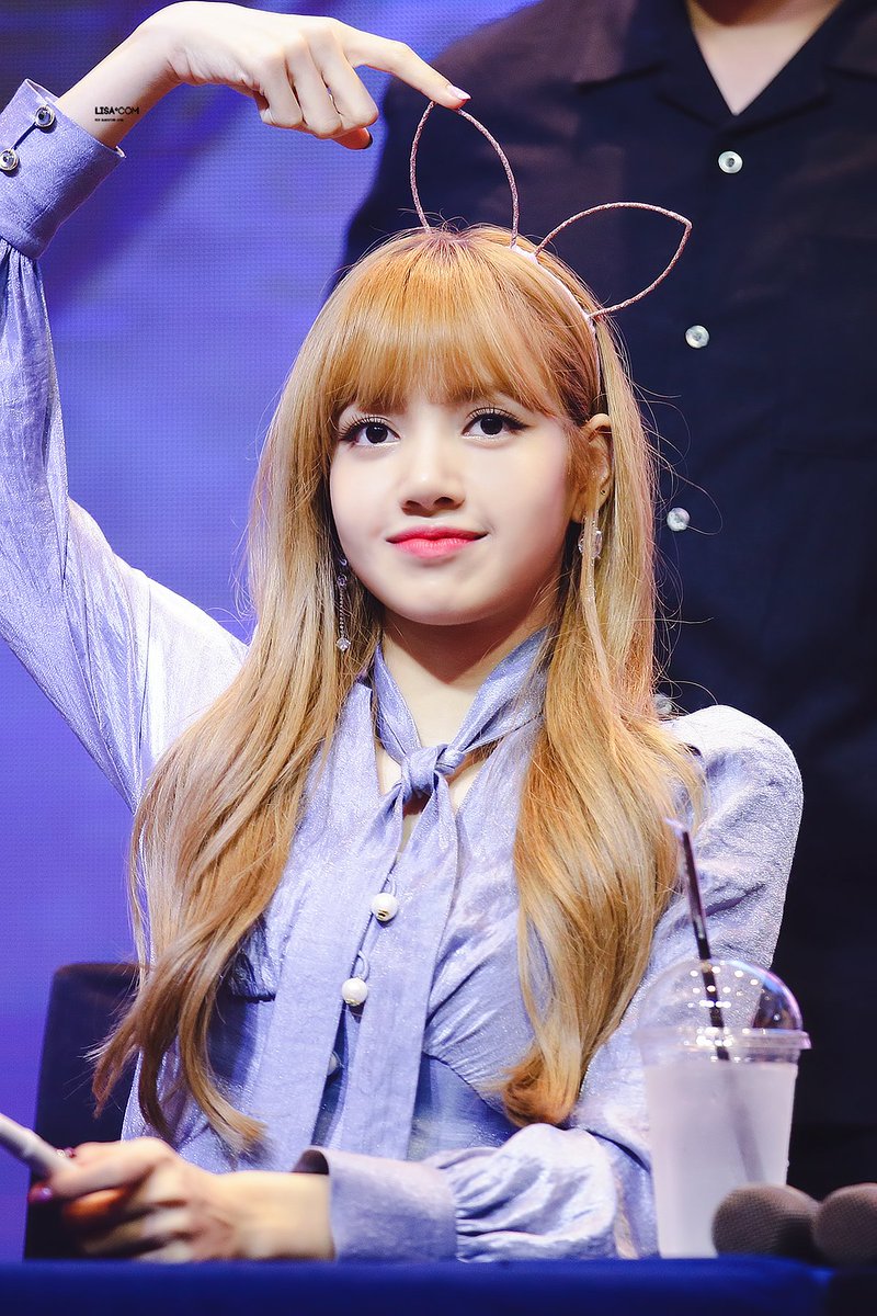 BP970327's tweet photo. 우리 리사 생일 축하해 💜

#AceLalisaDay 
#BLACKPINK #블랙핑크 #LISA #리사 https://t.co/Oaw4bXeu3g