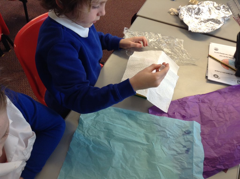 latimerprimary's tweet image. This afternoon, #ClassVC have been conducting experiments to see which materials would make a suitable roof for Wilfred's house. #latimerscienceweek ##enthusiasm #collaboration