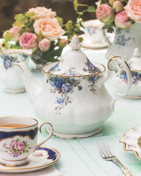 TeaTimeMag's tweet photo. On this #TeapotTuesday, we are swooning over the romantic beauty that is Royal Albert’s “Moonlight Rose.” This pattern is an alluring spin on the classic “Old Country Roses” floral motif in a bold new palette of blue and lavender. #TeaTimeMagFeed #TeaTimeMagazine https://t.co/yeshOQ8IB7