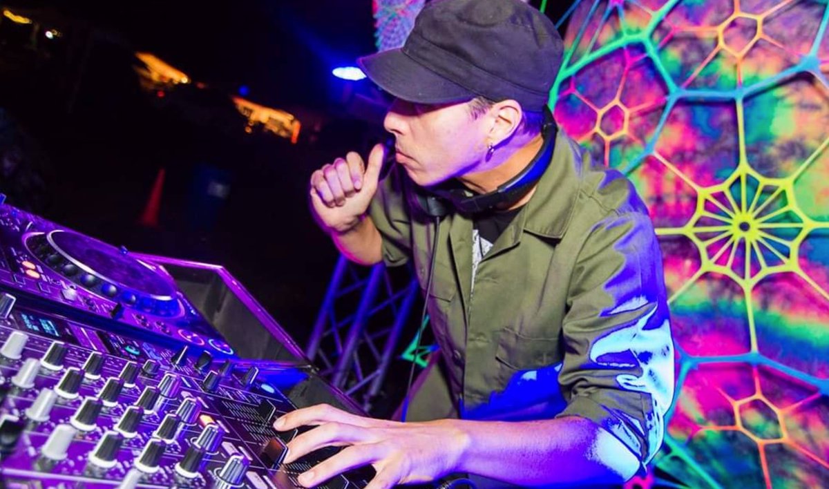 DJKnowledge's tweet image. #Providence
Artist Spotlight: American hard dance legend @DjVenomMusic speeds things up at Sonic Mania presented by Tight Crew! It all goes down at @fetemusic Apr. 13th!  

Get your tickets through the #columnsofknowledge store to save up to $11: hive.co/l/columnstcson…