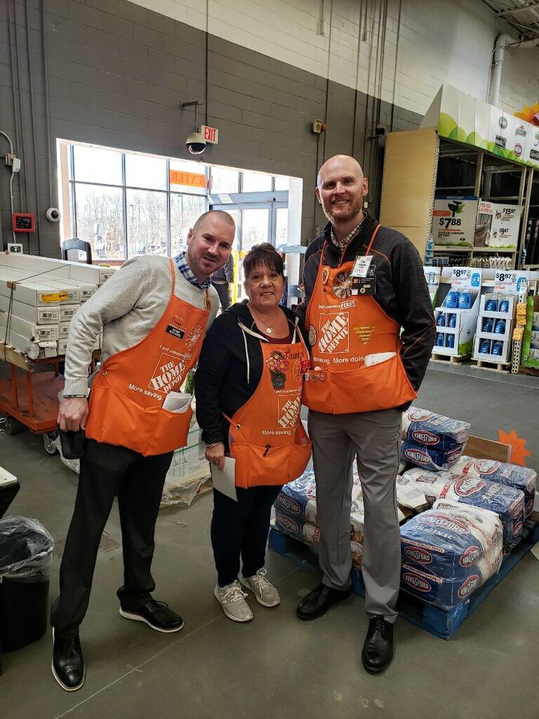 THD2673's tweet photo. 4-Tez is at it again. Thank you for amazing customer service....and your singing! @ctk012 @corelli189 @JasonArigoni https://t.co/9cgShPugDN