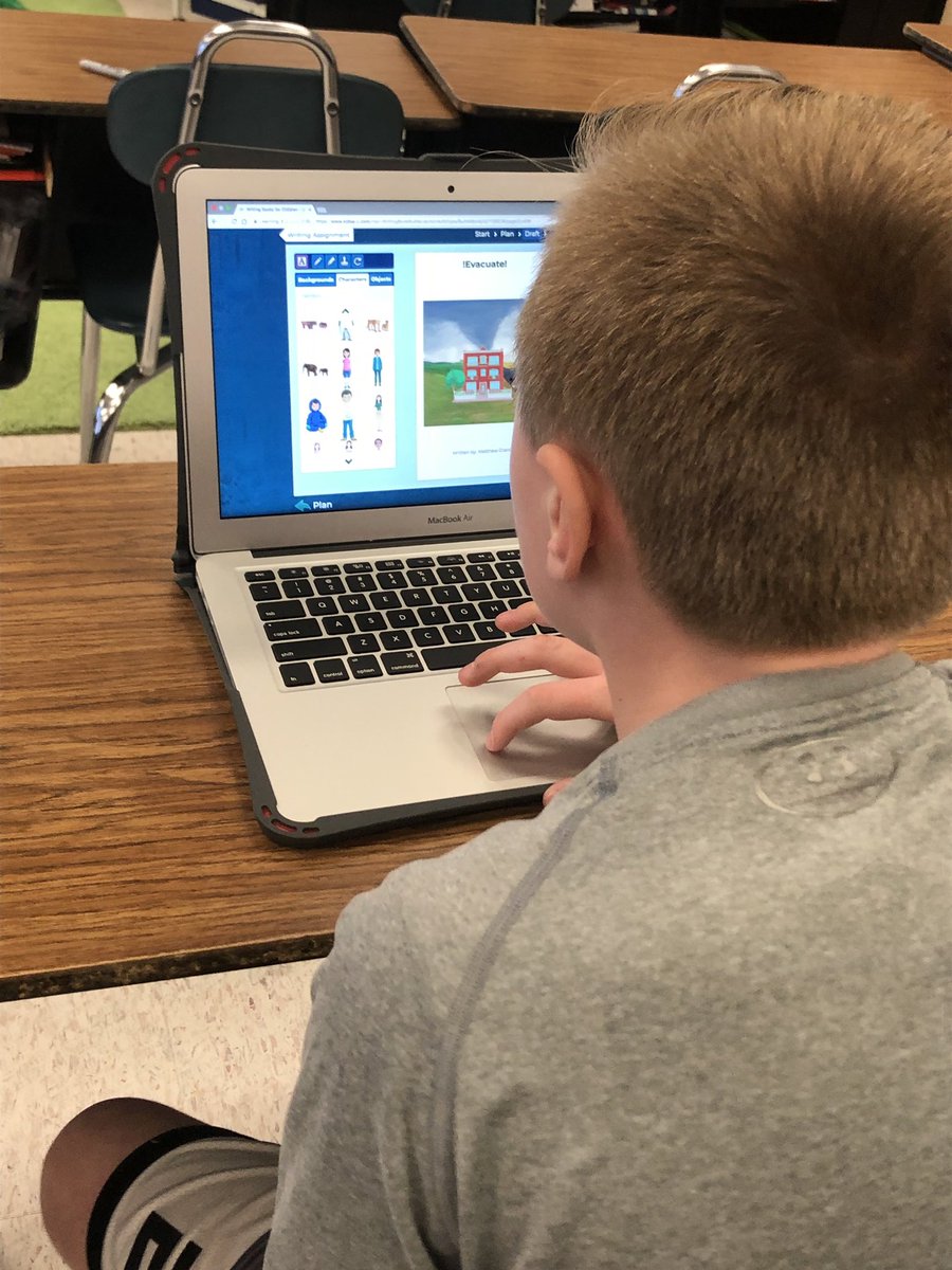 Fun_in_4F's tweet image. Using online resources to turn our stories into picture books #writingaz