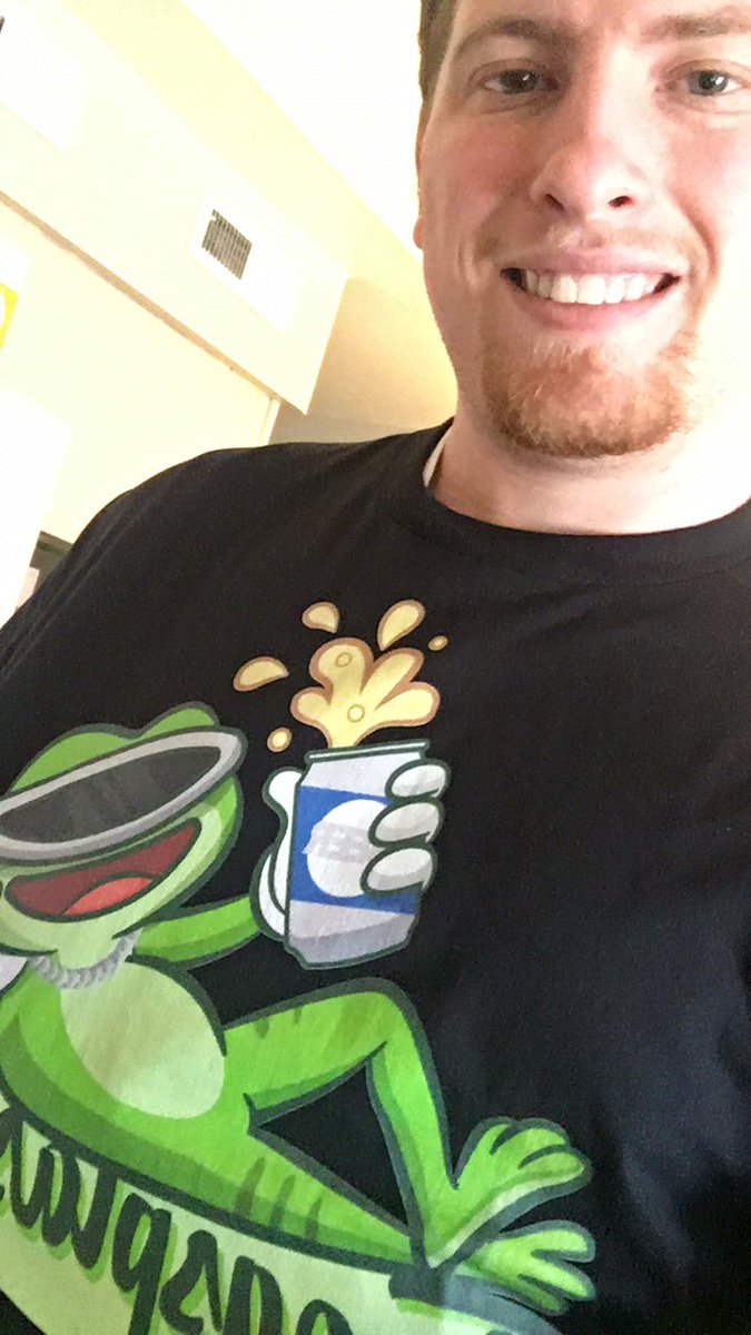 MalgeoTwitch's tweet photo. Big shoutout to @frogsplash_pod great podcast they are doing it right. Check them out! Just got their shirt, if you buy one you will get laid #testedandtrue https://t.co/RmQSUuOHAO