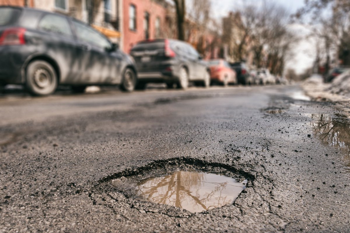 newenglandlabco's tweet image. Avoid common potholes! Schedule a lab furniture planning meeting at web.newenglandlab.com/design-meeting… #labdesign #labplanning #labfurniture