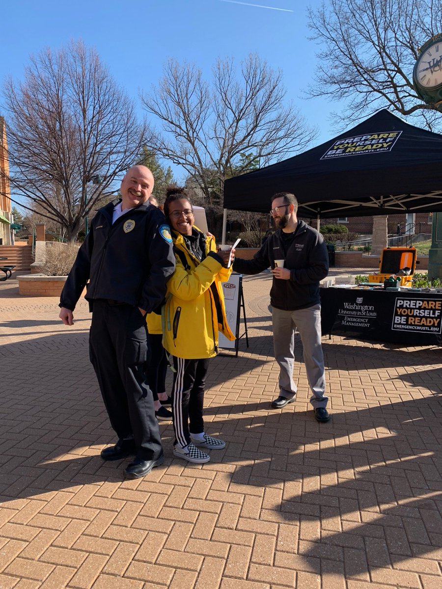 WashUReady's tweet photo. Thank you for stopping by the hot chocolate event today with @WUSTL #WUPD! ☕️ #ReadyWeek https://t.co/yFXcyovU0E