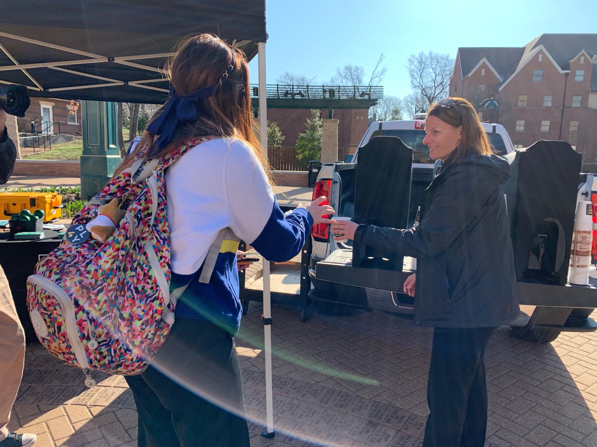 WashUReady's tweet photo. Thank you for stopping by the hot chocolate event today with @WUSTL #WUPD! ☕️ #ReadyWeek https://t.co/yFXcyovU0E