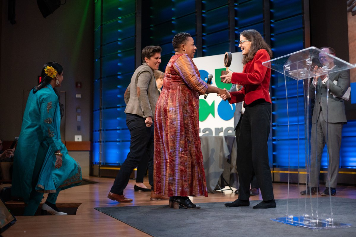 Rare_org's tweet photo. Last week at #BEHive19, #SolutionSearch awarded two women-led organizations - @1millionwomen and @Solar_Sister - with the top prizes.
https://t.co/qQ22Oi8s3r https://t.co/Szd933bUv7