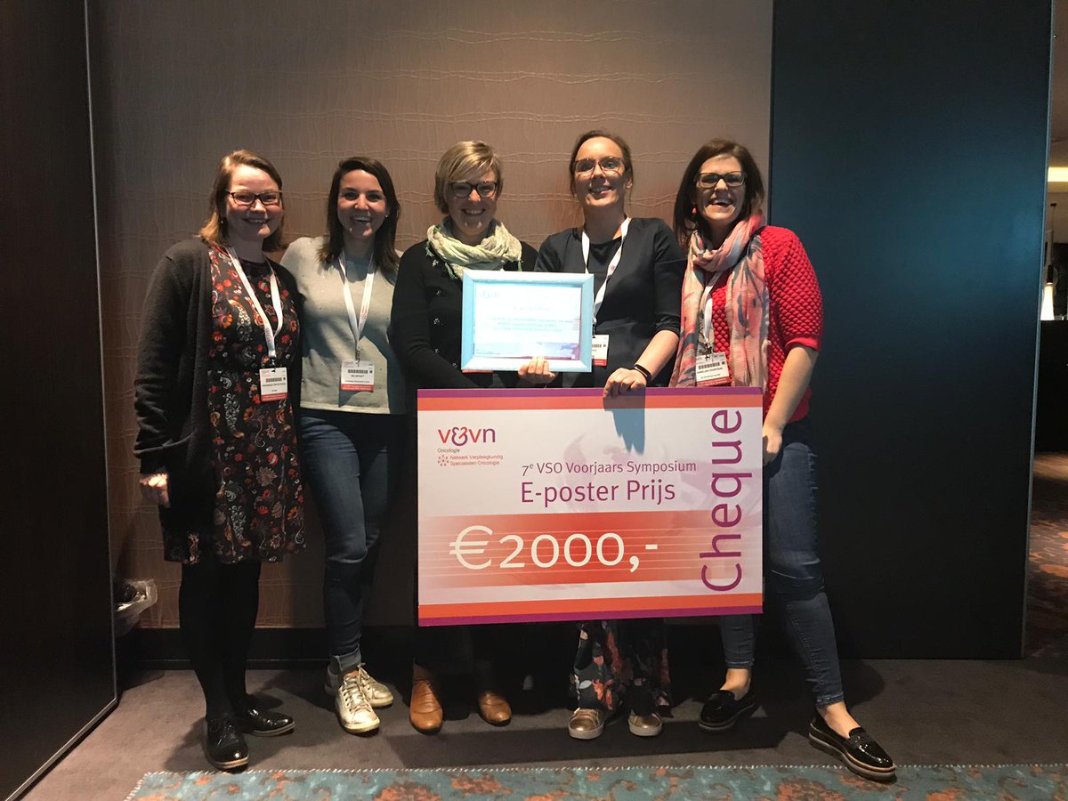 Trots op VS @EvaPape3, winnaar van de e-poster prijs #VSOVS19 waardevol #verpleegkundigonderzoek over ervaringen van patiënten met LARS <a href="/uzgent/">UZ Gent</a> <a href="/UCVVGent/">University Centre for Nursing and Midwifery</a>