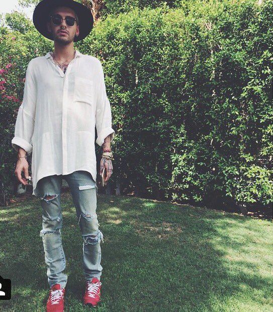 rockermaus81's tweet photo. Bill Post auf Instagram:
Palm Springs
Bill Post on Instagram:
Palm Springs
#billkaulitz #tokiohotel #palmsprings #saturdays #samstags #dior #newbalance #joinchapter https://t.co/ECTh6Hmn4O