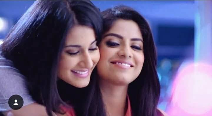 _focusing__on's tweet photo. @RajBaddhan #NeelaMaa from #Naamkarann https://t.co/22wCX8FMHA