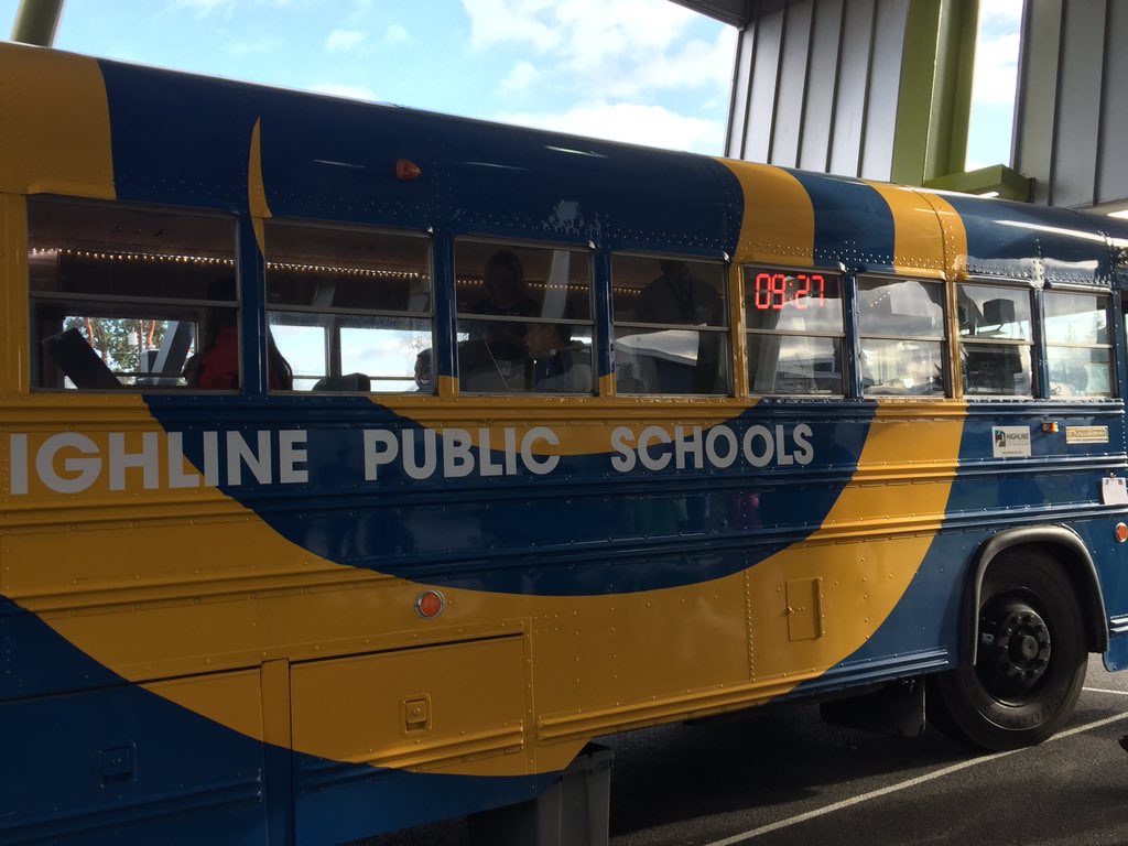 haleywa_PLT's tweet photo. Look what’s happening @McM_Heights with our 4th graders. @HighlineSchools #DPLIS https://t.co/nM8I2VEDfC