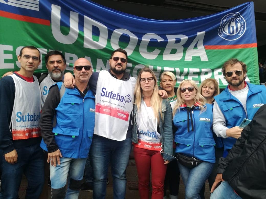 DanteBoeri's tweet photo. Hoy estuvimos en el IOMA en el marco del FUDB para reclamar por una obra social al servicio de lxs trabajadorxs!!!
Basta de ajuste!!!!!
#VidalEsCulpable
@SUTEBAProvincia @DiarioEE @echeverriaol @hm_hugomoreno https://t.co/e1qGWBSR9G