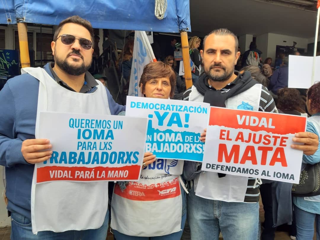 DanteBoeri's tweet photo. Hoy estuvimos en el IOMA en el marco del FUDB para reclamar por una obra social al servicio de lxs trabajadorxs!!!
Basta de ajuste!!!!!
#VidalEsCulpable
@SUTEBAProvincia @DiarioEE @echeverriaol @hm_hugomoreno https://t.co/e1qGWBSR9G