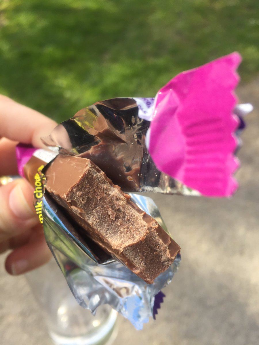 CorrieLatham's tweet photo. @CadburyIreland bought one of my favourite treats today a purple snack bar but there was no biscuit?! Disappointing https://t.co/lQmaibVhXY