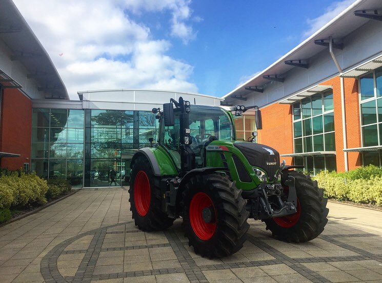 KendallsPR's tweet photo. Spring is in the air today! A productive day in the Warwickshire countryside with client AGCO ๐
#AGCOApprenticeships #AGCO #CareersinAgriculture #AgriculturalPR #RuralPR #KendallsPR https://t.co/50hFJODO1Y